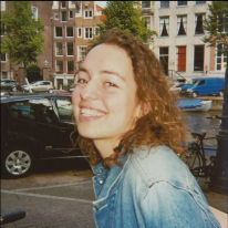 Eva (22) woont antikraak in Amsterdam
